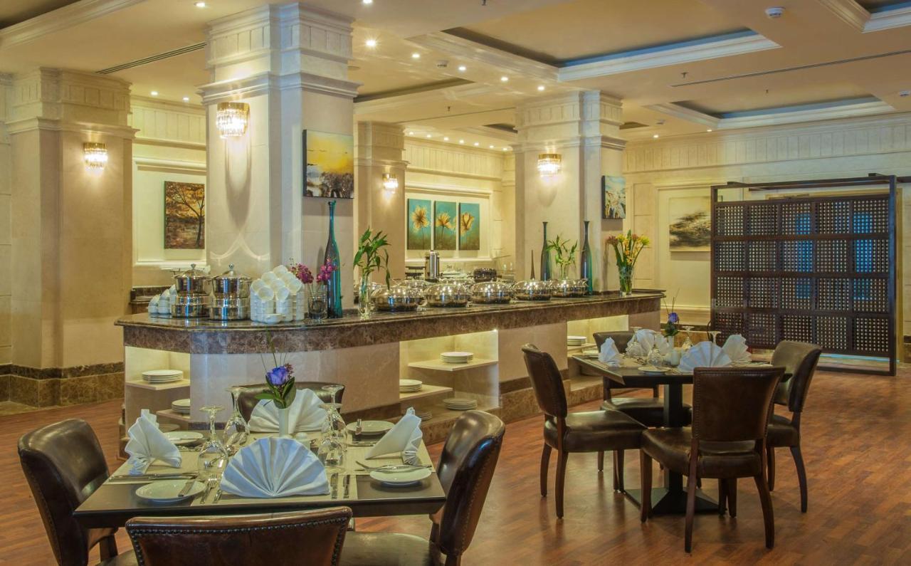 Hotel Radisson Blu Hotel, Dhahran 4*