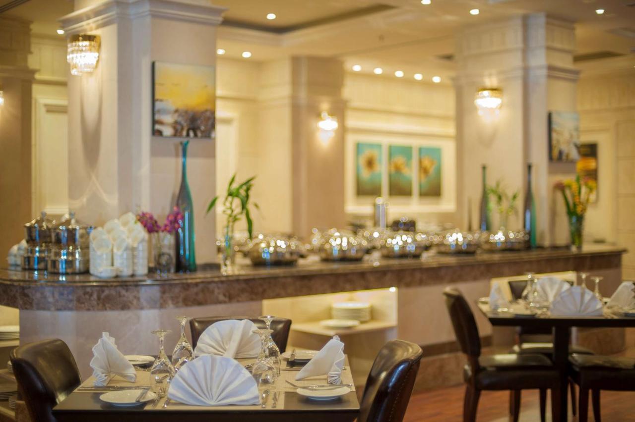 Hotel Radisson Blu Hotel, Dhahran 4*